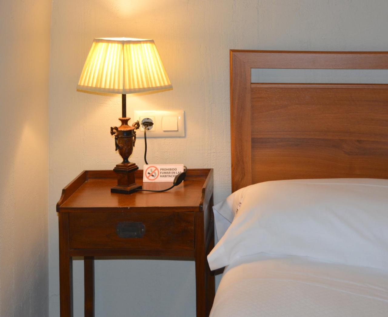 Casa Rural Pilon Del Fraile โอโรเปซา ภายนอก รูปภาพ